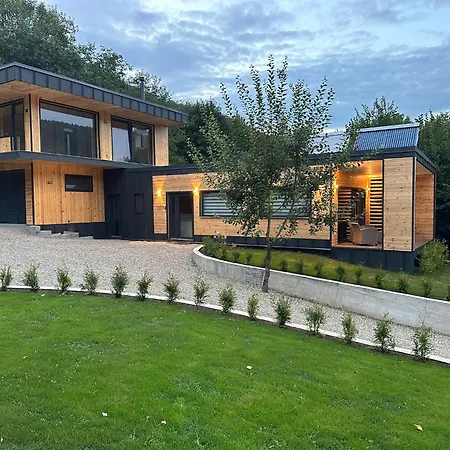 Orman Evi Panoramic Kub